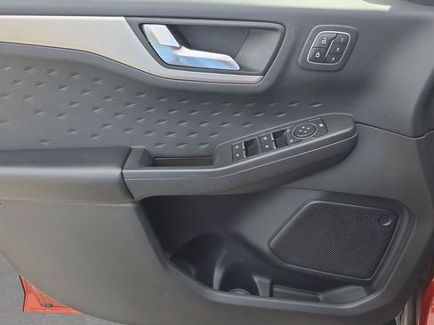 Used 2020 Ford Escape SEL AWD/4WD image 17
