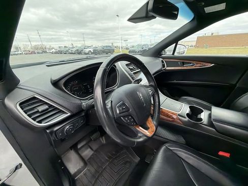 Used 2017 Lincoln MKX Reserve w/ Lincoln MKX Climate Package AWD/4WD image 11