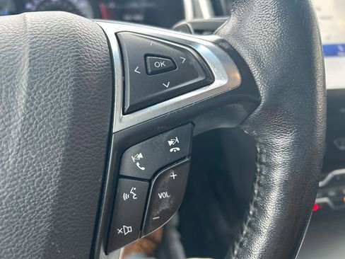 Used 2019 Ford Edge SEL w/ Equipment Group 201A image 19