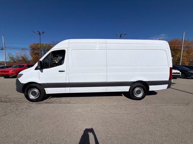 Used 2025 Mercedes-Benz Sprinter 2500 image 3