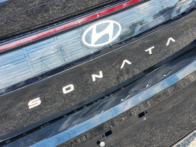 Used 2025 Hyundai Sonata SEL FWD image 12