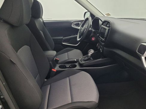 Used 2022 Kia Soul LX w/ Technology Package image 21