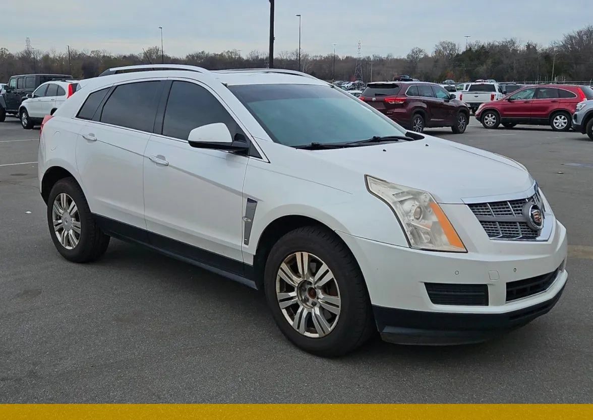 Used 2011 Cadillac SRX Luxury FWD image 4