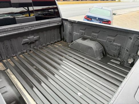 Used 2021 Chevrolet Silverado 1500 LT Trail Boss w/ Convenience Package II image 21