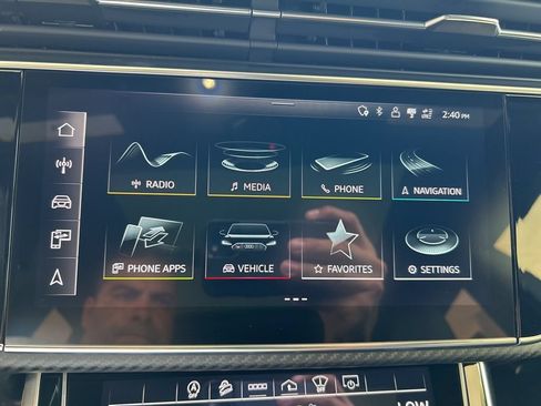 Used 2022 Audi RS Q8 AWD/4WD image 40