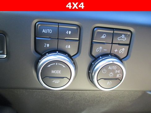 Certified 2025 GMC Sierra 1500 AT4X image 21