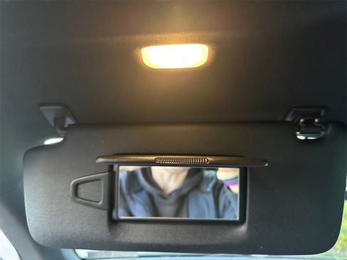 Used 2025 Mercedes-Benz CLE 450 CLE 450 image 26