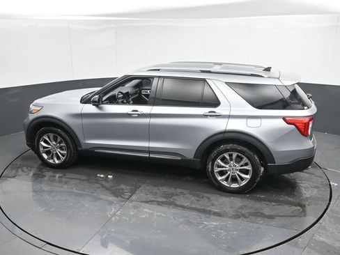 Used 2022 Ford Explorer Limited w/ Equipment Group 301A image 45