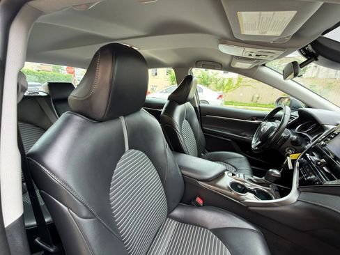 Used 2023 Toyota Camry SE AWD/4WD image 24
