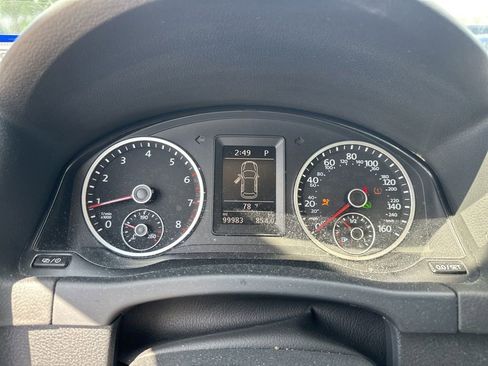 Used 2017 Volkswagen Tiguan S FWD image 9