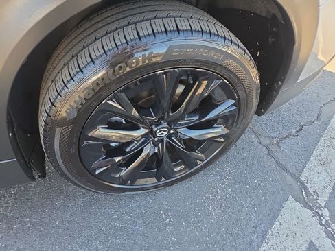 Used 2025 MAZDA CX-90 3.3 Turbo w/ Premium Sport Pkg image 11