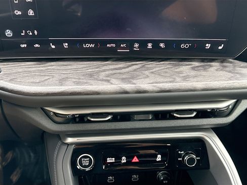 New 2025 Audi Q5 Premium Plus image 33