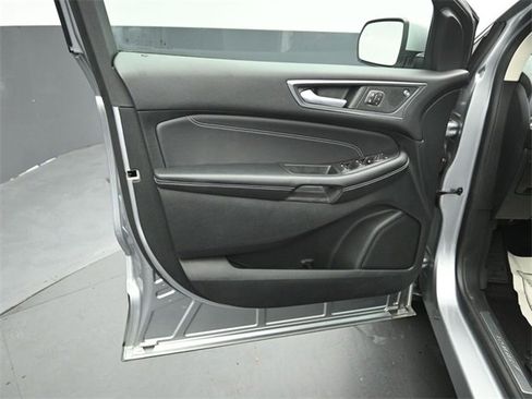 Certified 2022 Ford Edge Titanium w/ Class II Trailer Tow Package image 20