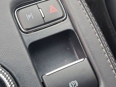 Used 2022 Ford Mustang Mach-E Select image 24