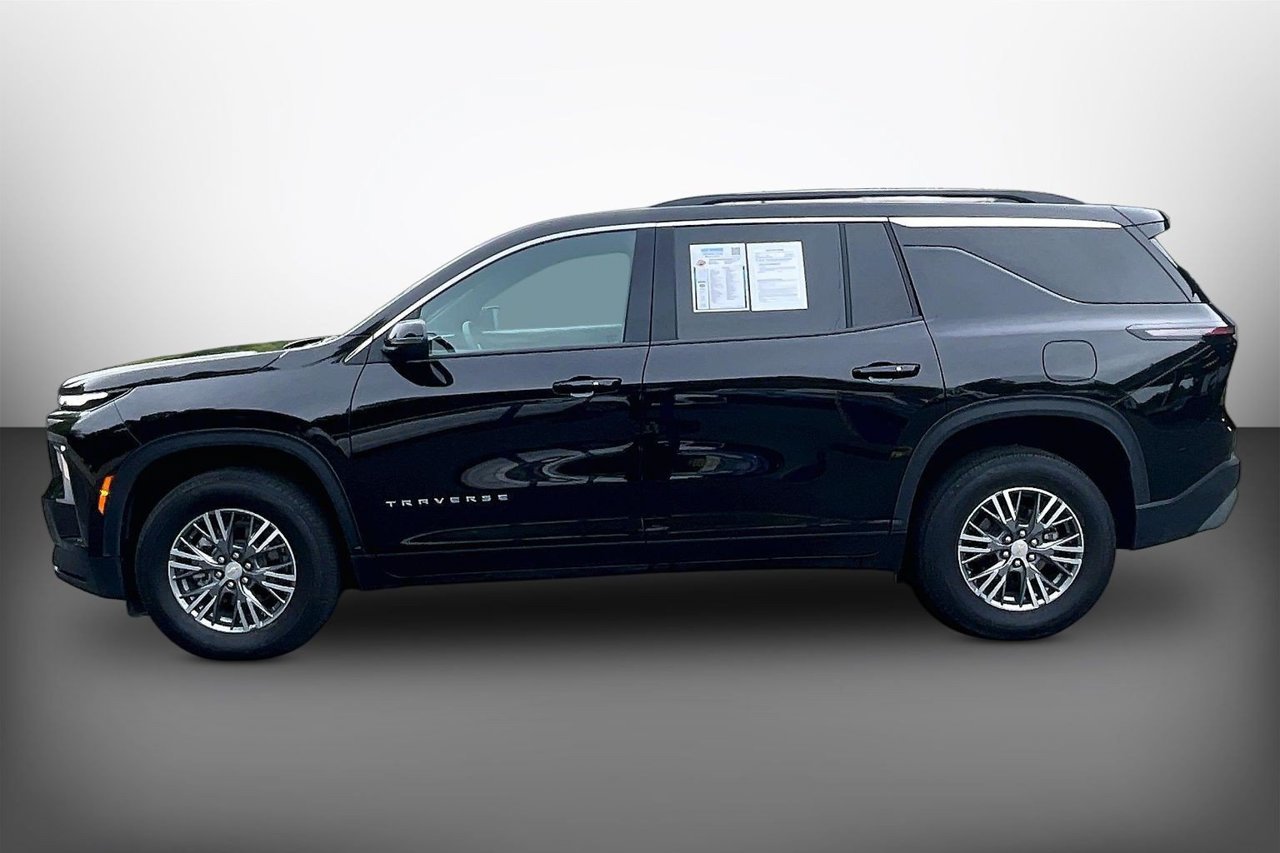 Used 2025 Chevrolet Traverse LT AWD/4WD image 5