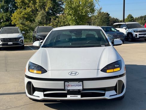 New 2025 Hyundai Ioniq 6 SEL image 2