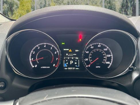 Used 2018 Mitsubishi Outlander Sport ES AWD/4WD image 17