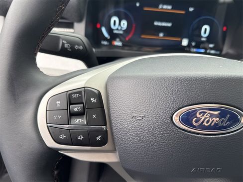 New 2026 Ford Explorer Active w/ Active Comfort Package image 25