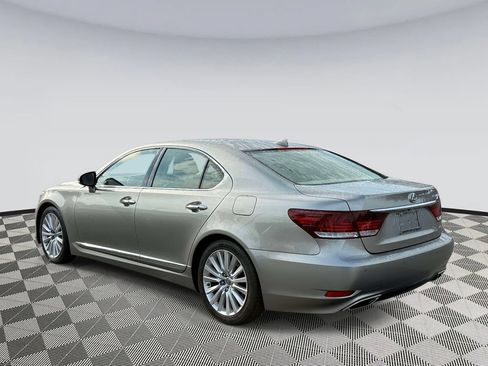 Used 2017 Lexus LS 460 AWD w/ Comfort Package image 4
