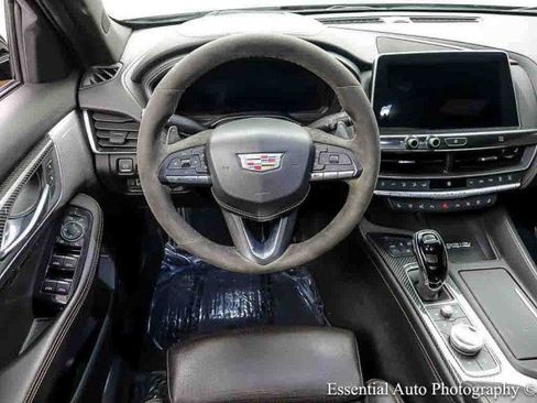Used 2021 Cadillac CT5 V RWD image 16