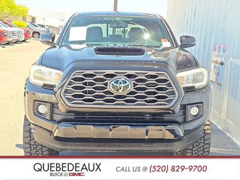 Used 2016 Toyota Tacoma TRD Sport w/ Towing Package RWD image 2
