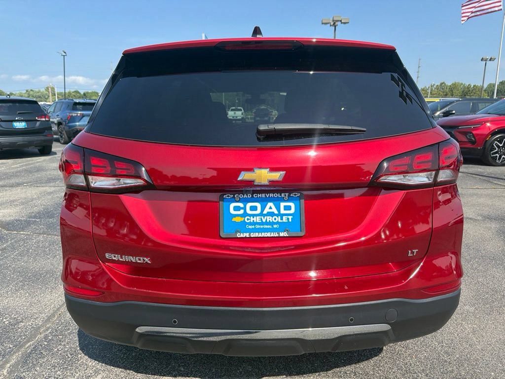 Used 2024 Chevrolet Equinox LT w/ LPO, Floor Liner Package FWD image 4