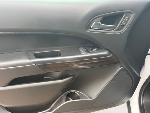 Used 2022 GMC Canyon Elevation RWD image 12