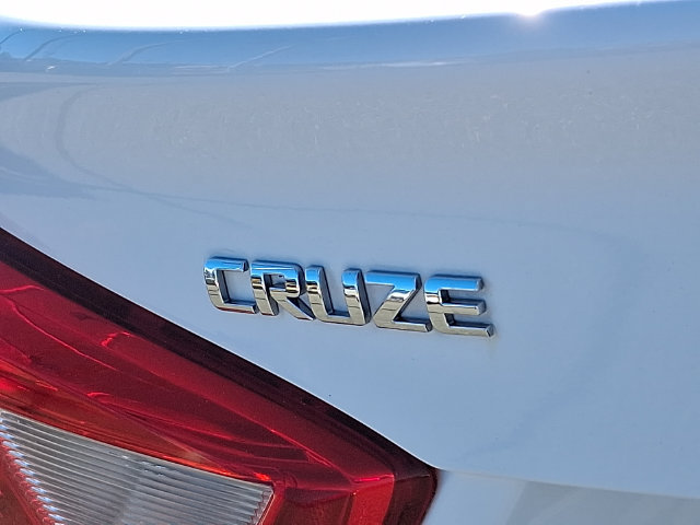 Used 2016 Chevrolet Cruze LT w/ Convenience Package FWD image 31