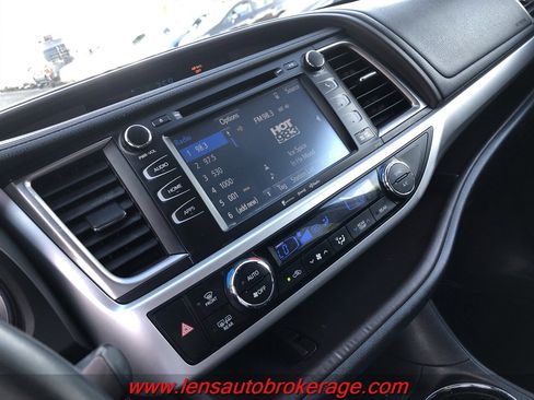 Used 2016 Toyota Highlander XLE w/ Protection Package #3 image 12