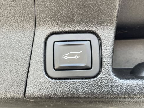 Used 2018 GMC Acadia SLT FWD image 31