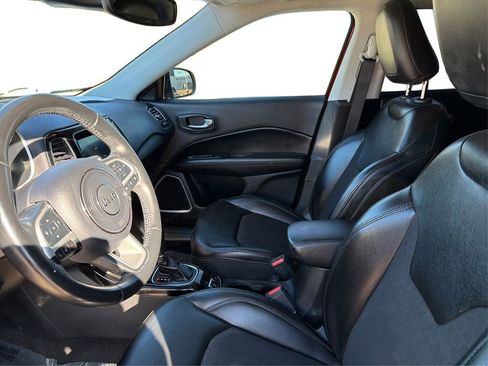 Used 2020 Jeep Compass Latitude image 10