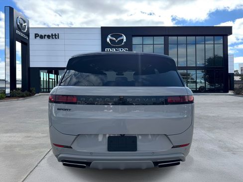 Used 2025 Land Rover Range Rover Sport Dynamic SE image 7