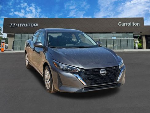 Used 2025 Nissan Sentra S FWD image 3