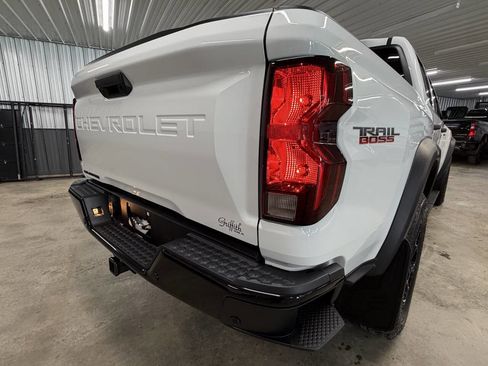 Used 2026 Chevrolet Colorado Trail Boss image 8