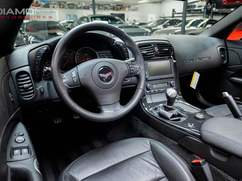 Used 2013 Chevrolet Corvette 427 w/ Z06 Carbon Fiber Package image 12