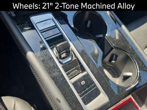 Certified 2024 Volkswagen Atlas SEL Premium R-Line AWD/4WD image 20