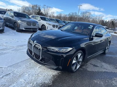 Certified 2024 BMW i4 eDrive35 w/ Convenience Package image 4