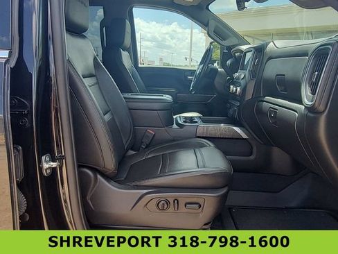 Certified 2022 GMC Sierra 2500 Denali w/ Denali Black Diamond Edition AWD/4WD image 29