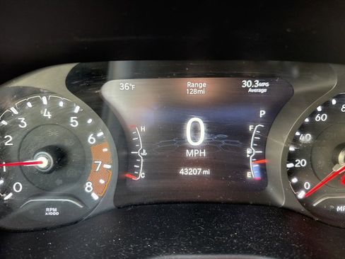 Used 2022 Jeep Compass Limited image 13