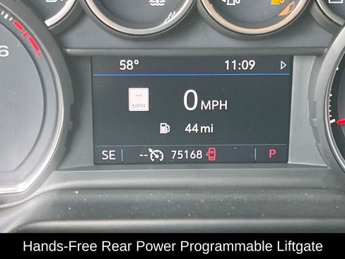 Used 2021 Chevrolet Suburban RST w/ Luxury Package image 19