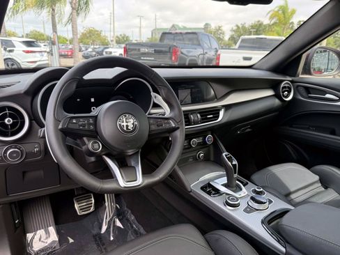 Used 2024 Alfa Romeo Stelvio Veloce AWD/4WD image 16