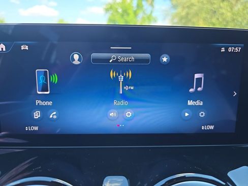 Certified 2025 Mercedes-Benz GLB 250 image 21