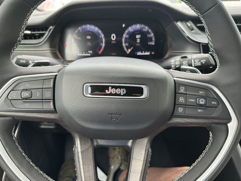 New 2026 Jeep Grand Cherokee Limited w/ Limited Altitude Package RWD image 12