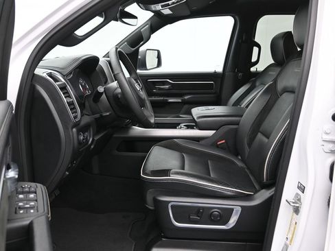 Used 2025 RAM 1500 Laramie image 13