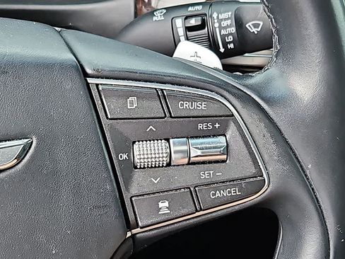 Used 2018 Genesis G90 3.3T Premium AWD/4WD image 22