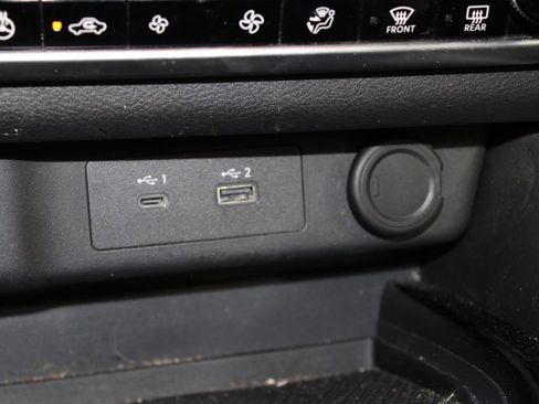 Used 2023 Nissan Rogue SL FWD image 31