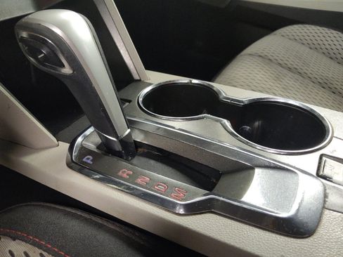 Used 2015 GMC Terrain SLE image 26