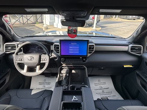New 2026 Toyota Tundra Limited AWD/4WD image 16