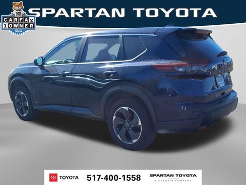 Used 2024 Nissan Rogue SV FWD image 10