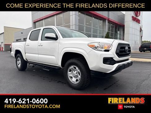Used 2023 Toyota Tacoma SR AWD/4WD image 1